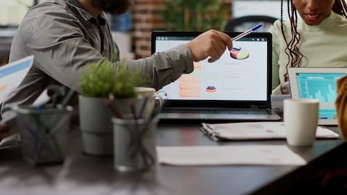 Analyse prédictive des ventes et des stocks